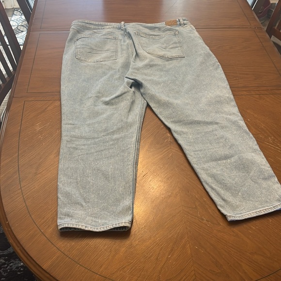American Eagle strigid mom jean 20 blue breeze - Picture 16 of 16